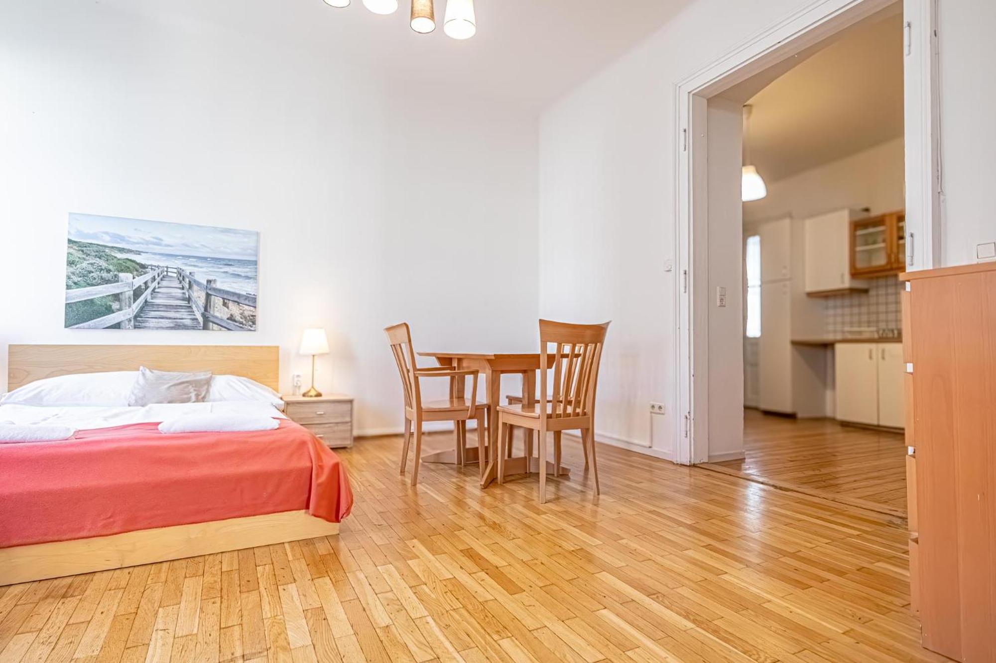 Simple Apartment Near Wiener Stadthalle Eksteriør bilde