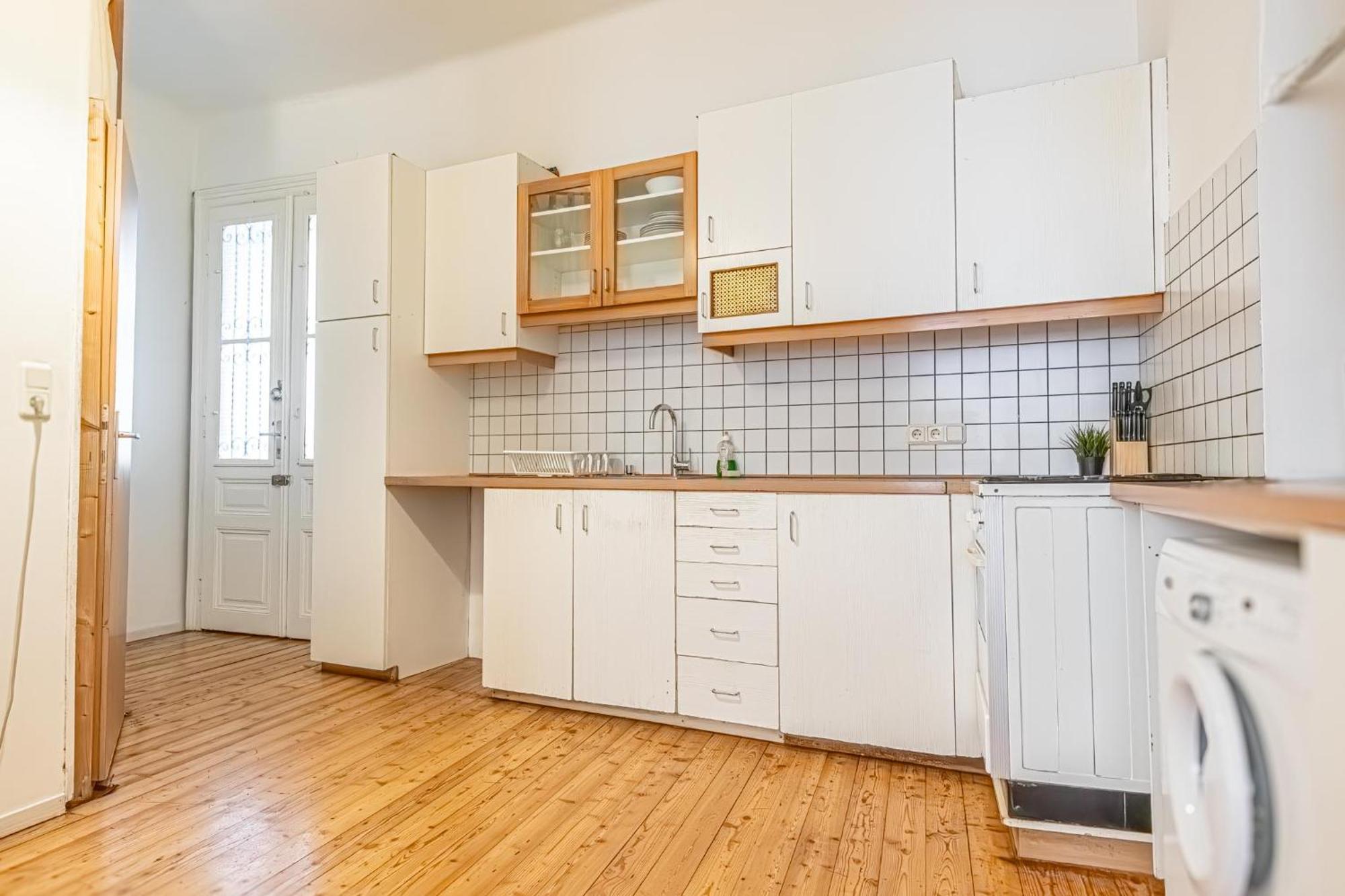 Simple Apartment Near Wiener Stadthalle Eksteriør bilde