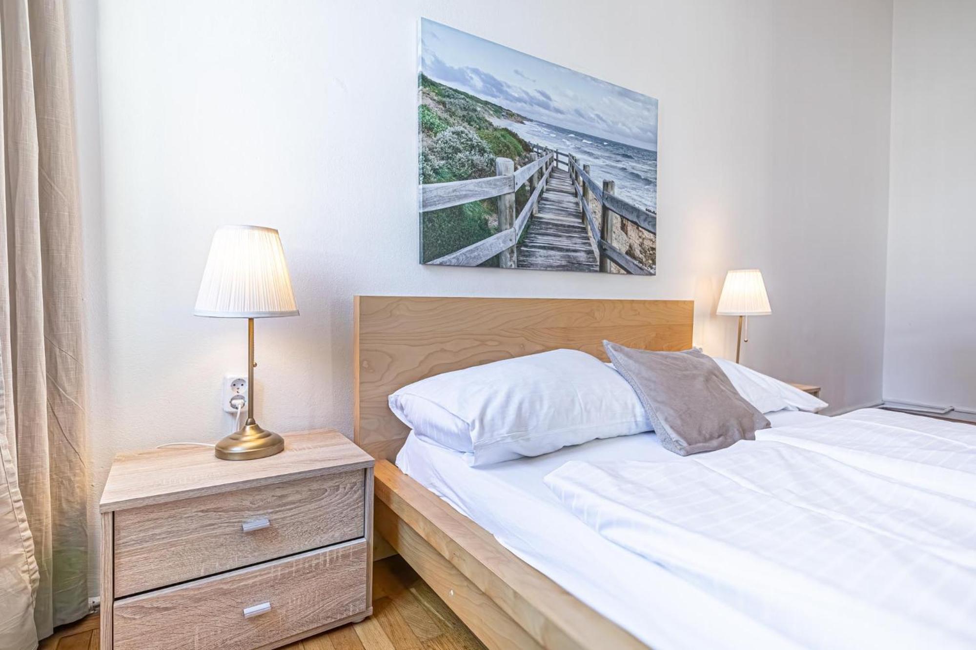 Simple Apartment Near Wiener Stadthalle Eksteriør bilde