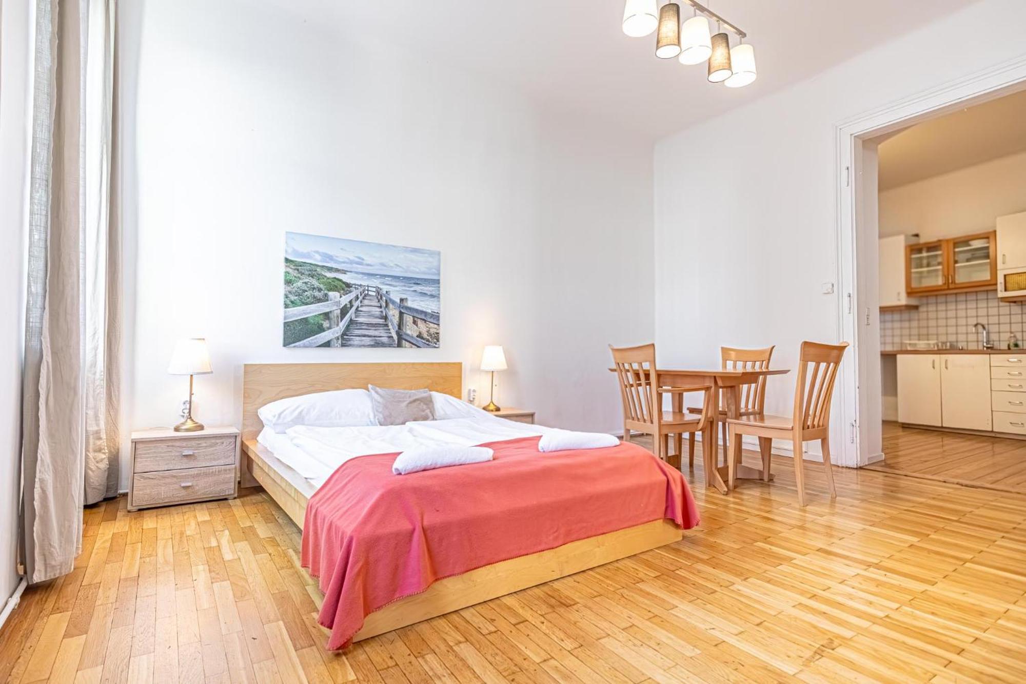 Simple Apartment Near Wiener Stadthalle Eksteriør bilde